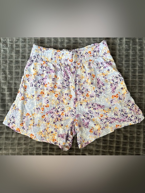H&M Pants - 2/$15 H&M Med Floral Elastic-Waist Women’s Shorts Light Blue Orange Purple (B3)